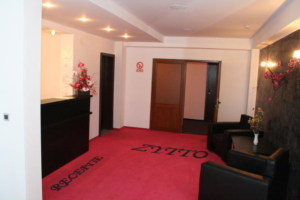 Hotel Zytto by Razvan Rat Slatina  Buitenkant foto